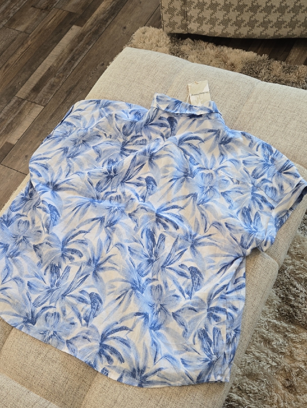 NWT Tommy Bahama Linen Top And Shorts Set - Picture 6 of 14